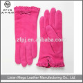 Кожаные перчатки для женщин